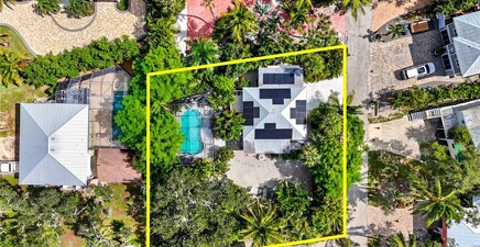 167 Coconut DR, Fort Myers Beach 33931, FL