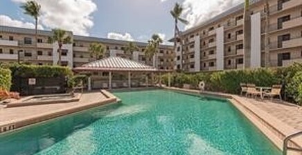 805 RIVER POINT DR C-307, Naples 34102, FL