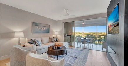 7671 Pebble Creek CIR 303, Naples 34108, FL