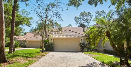 114 Amblewood LN 9-903, Naples 34105, FL