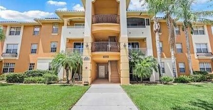 2904 Tuscan DR 104, Cape Coral 33909, FL