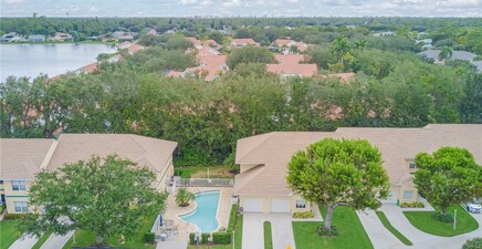 635 Mardel CT 204, Naples 34104, FL
