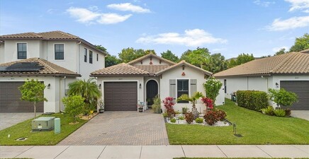 8805 Madrid CIR, Naples 34104, FL