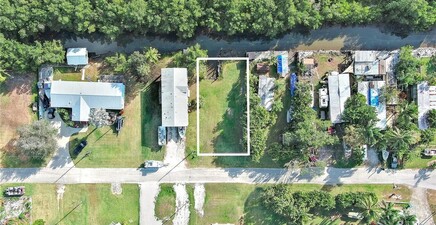 6 Spoonbill AVE, Everglades City 34139, FL