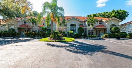 2440 Old Groves RD C201, Naples 34109, FL