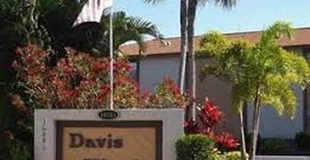 16881 Davis RD 814, Fort Myers 33908, FL