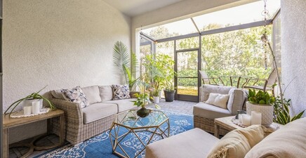 13057 Pembroke DR, Naples 34105, FL