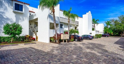 586 Beachwalk CIR O206, Naples 34108, FL