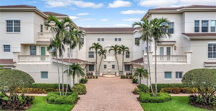 510 Avellino Isles CIR 2-202, Naples 34119, FL