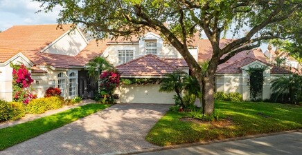 156 Amblewood LN 7-704, Naples 34105, FL