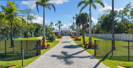 7040 Sable Ridge LN, Naples 34109, FL