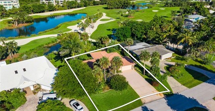 77 Cypress Point DR, Naples 34105, FL