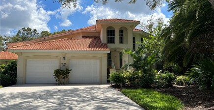 901 Egrets RUN 4-102, Naples 34108, FL