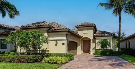2990 Aviamar CIR, Naples 34114, FL