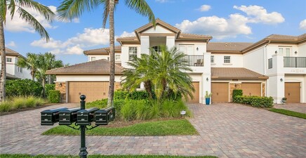 8081 Players Cove DR 101, Naples 34113, FL