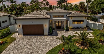 1324 Longwood DR, Fort Myers 33919, FL