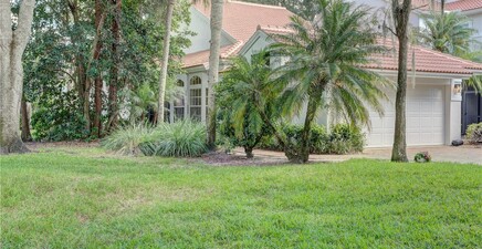 130 Amblewood LN 8-801, Naples 34105, FL