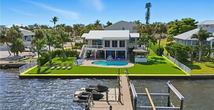 205 Bayview AVE, Fort Myers Beach 33931, FL