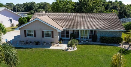 4210 Yarmouth CT, North Fort Myers 33903, FL