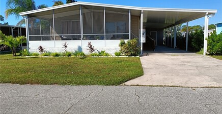 515 Blossom CT, North Fort Myers 33917, FL