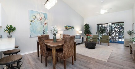 5731 Foxlake DR 8, North Fort Myers 33917, FL