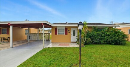 2210 Orchid RD E, Lehigh Acres 33936, FL