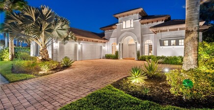 8996 Crooked Stick CT, Naples 34113, FL