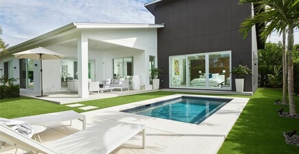 1218 14th AVE N, Naples 34102, FL