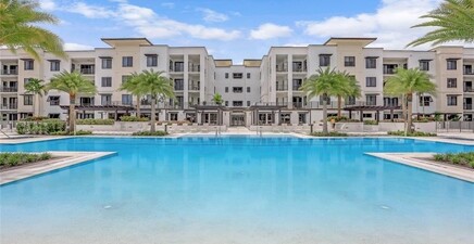 1125 Central AVE 261, Naples 34102, FL