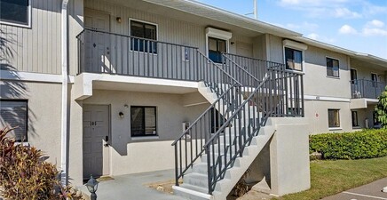 423 Cape Coral PKWY W 202, Cape Coral 33914, FL