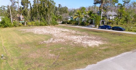 4520 Catalina LN, Bonita Springs 34134, FL