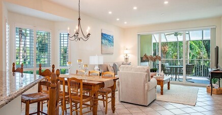 7671 Pebble Creek CIR 101, Naples 34108, FL