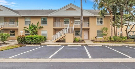 162 Pebble Shores DR 104, Naples 34110, FL