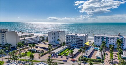 1977 Gulf Shore BLVD N 306, Naples 34102, FL