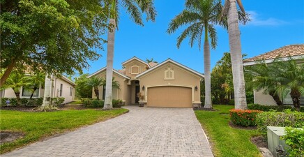 1558 Serrano CIR, Naples 34105, FL