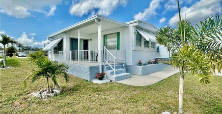 208 Brandywine LN, North Fort Myers 33917, FL