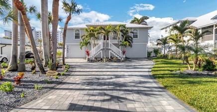 7842 Buccaneer DR, Fort Myers Beach 33931, FL