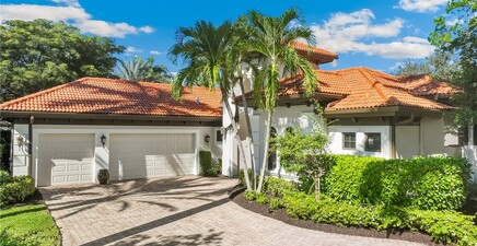 7749 Classics DR, Naples 34113, FL