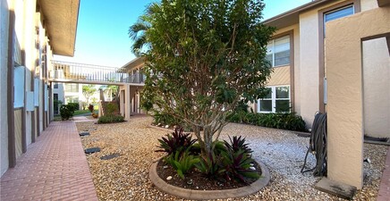 16881 Davis RD 412, Fort Myers 33908, FL