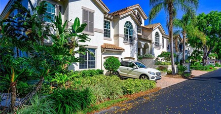 133 Colonade CIR, Naples 34103, FL