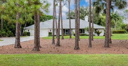 5520 Cynthia LN, Naples 34112, FL