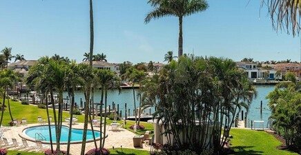 400 Park Shore DR 304, Naples 34103, FL