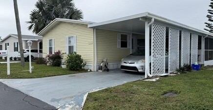 6085 Seashore DR, Atlantis 33462, FL