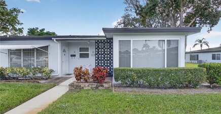 572 High Point DR D, Delray Beach 33445, FL