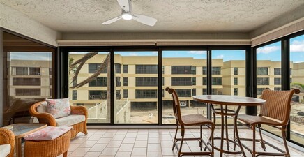 2721 W Gulf DR 212, Sanibel 33957, FL