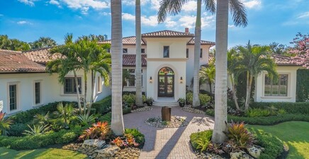 16961 Sud Cortile CT, Naples 34110, FL