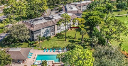 5757 Gage LN 102C, Naples 34113, FL