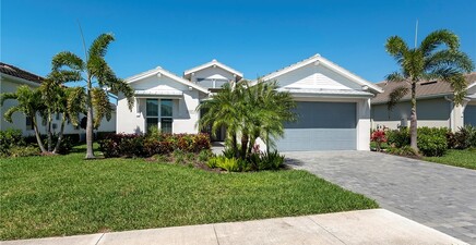 8897 Redonda DR, Naples 34114, FL