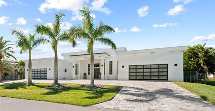 5324 Mayfair CT, Cape Coral 33904, FL