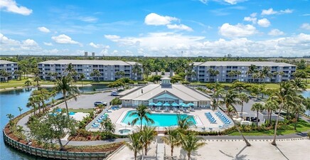 16655 Lake Circle DR 825, Fort Myers 33908, FL